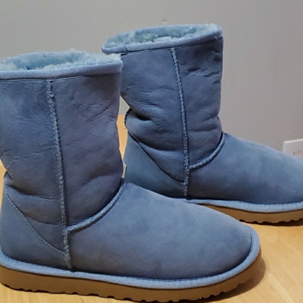SOLD SOLD SOLD SOLD SOLD Women's UGG boots